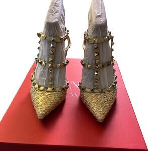 Valentino Garavani Rockstud T Strap Raffia Pumps Gold Studded Heel EU 38 Box Bag